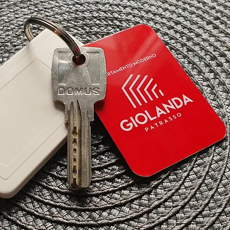 Giolanda Patrasso - Modern In The Center Of Apartment *