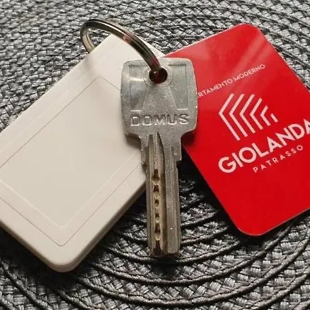 Giolanda Patrasso - Modern In The Center Of *