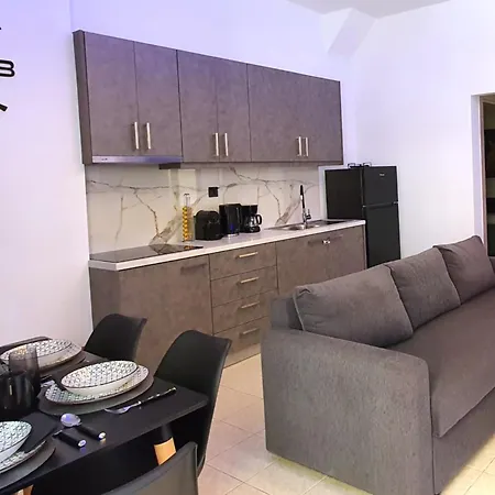 Giolanda Patrasso - Modern In The Center Of * Patras