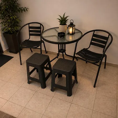 Giolanda Patrasso - Modern In The Center Of Apartment
